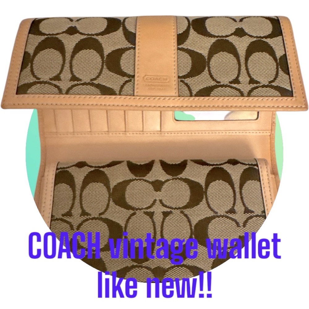 Vintage Coach wallet checkbook insert. Card/ ID slots. Zipper pocket! Like new!